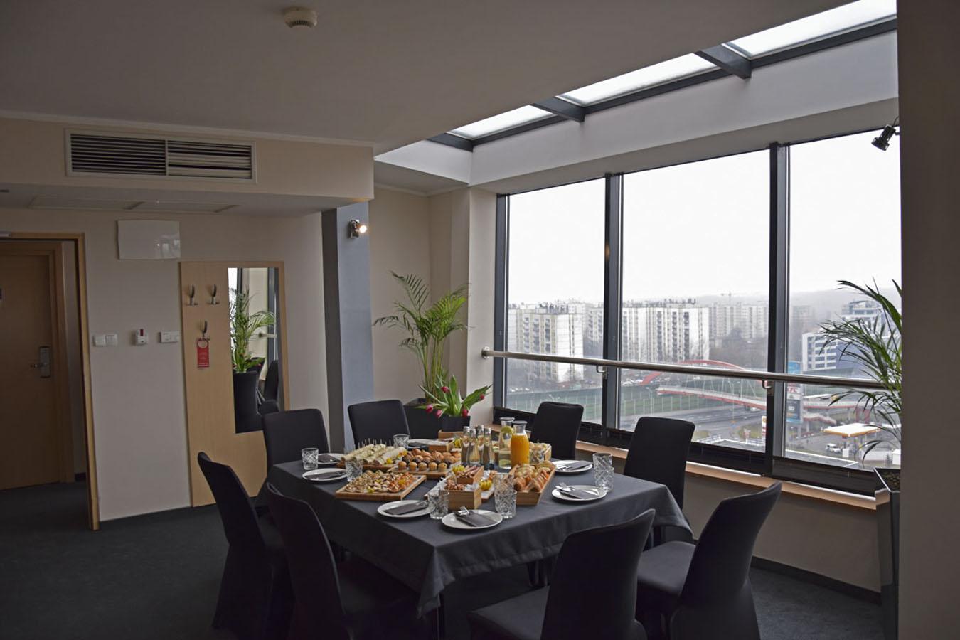 Economy Silesian Hotel Katowice Buitenkant foto
